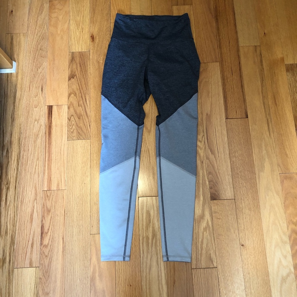 Old Navy Active Leggings